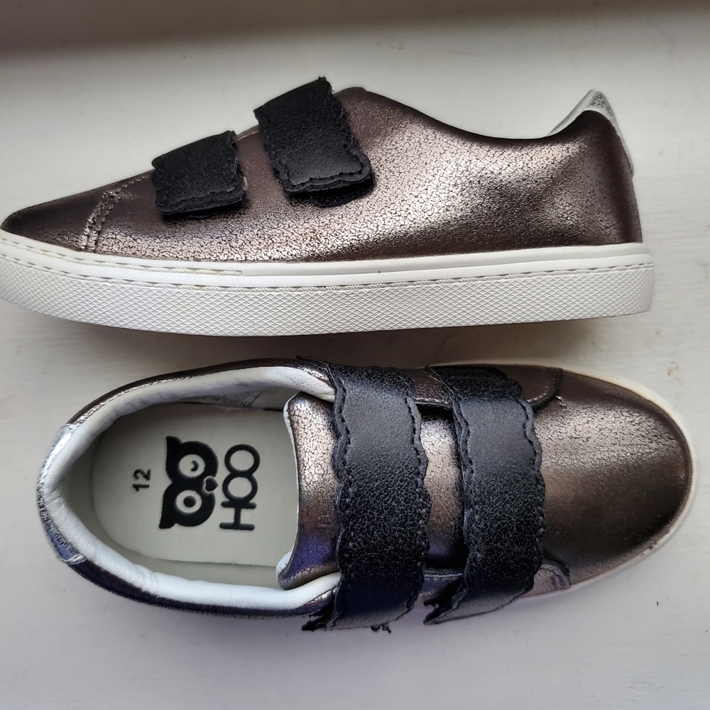 HOO Authentic Unisex Toddler Sneakers size 12T us